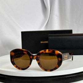 Picture of Balenciga Sunglasses _SKUfw57303026fw